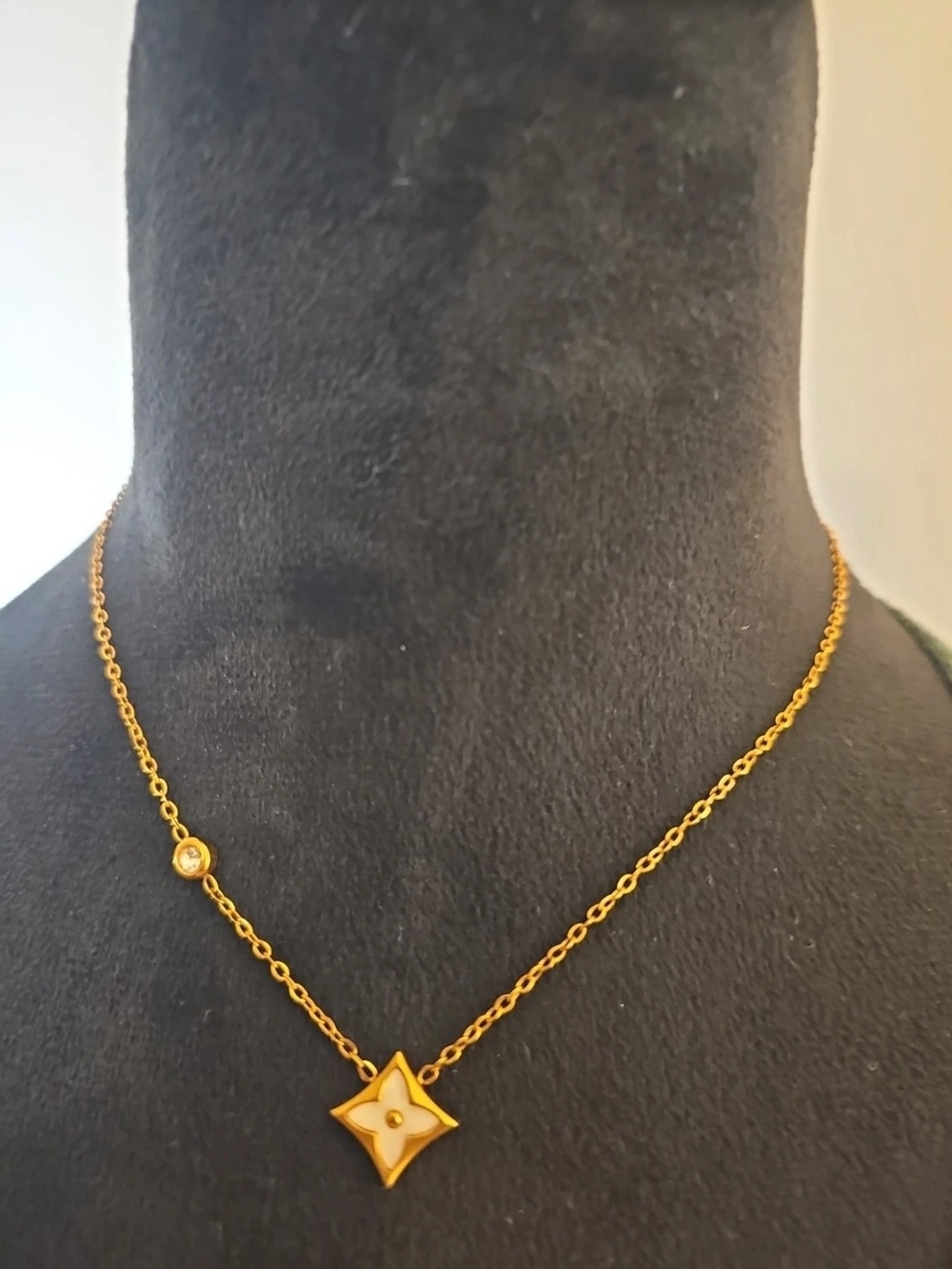 Monogram Four Point Flower Pendant Necklace - Women Jewelry